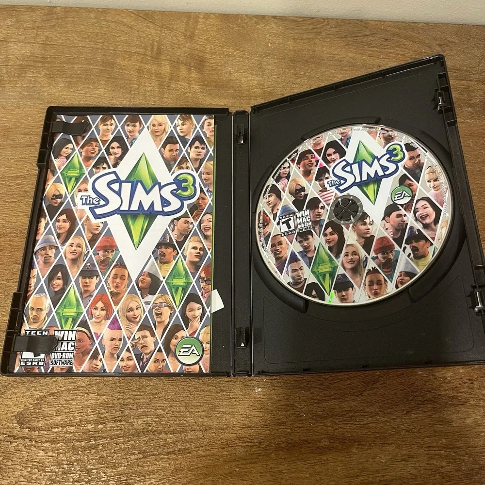 Sims 3 PC Mac 2009 EA Video Game Complete Disc Manual Inserts Registration Code